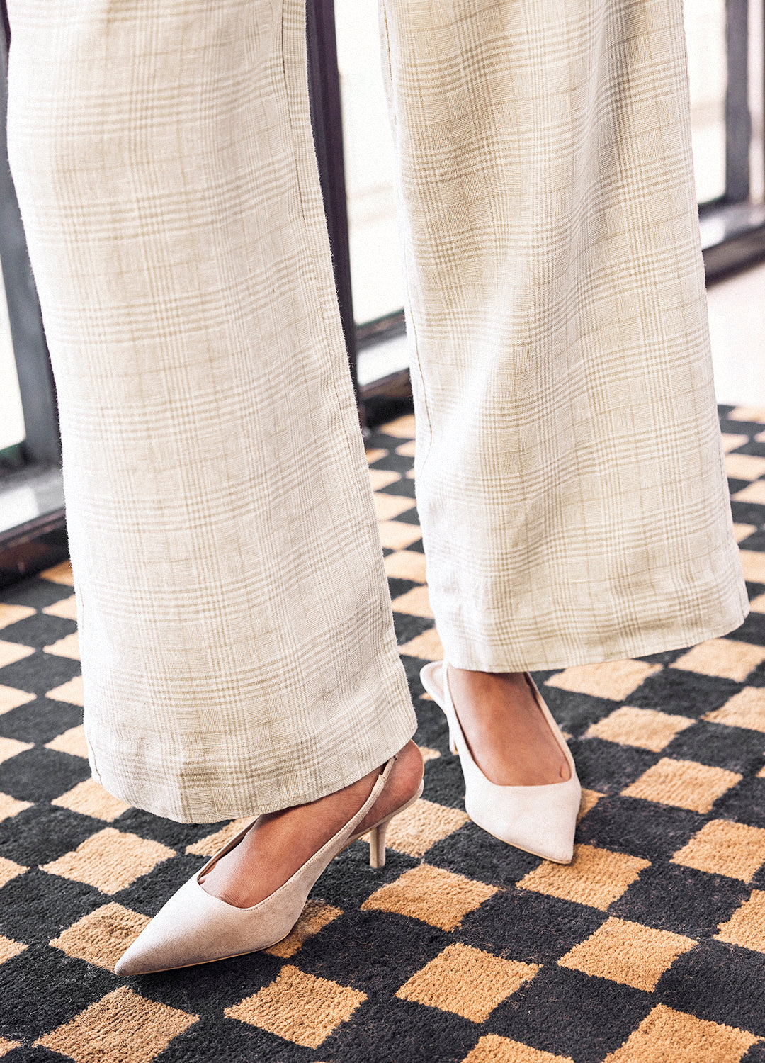 Sadhana Linen Pants In Beige